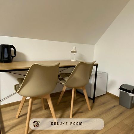 Apartmanovy Dom Visnove 外观 照片