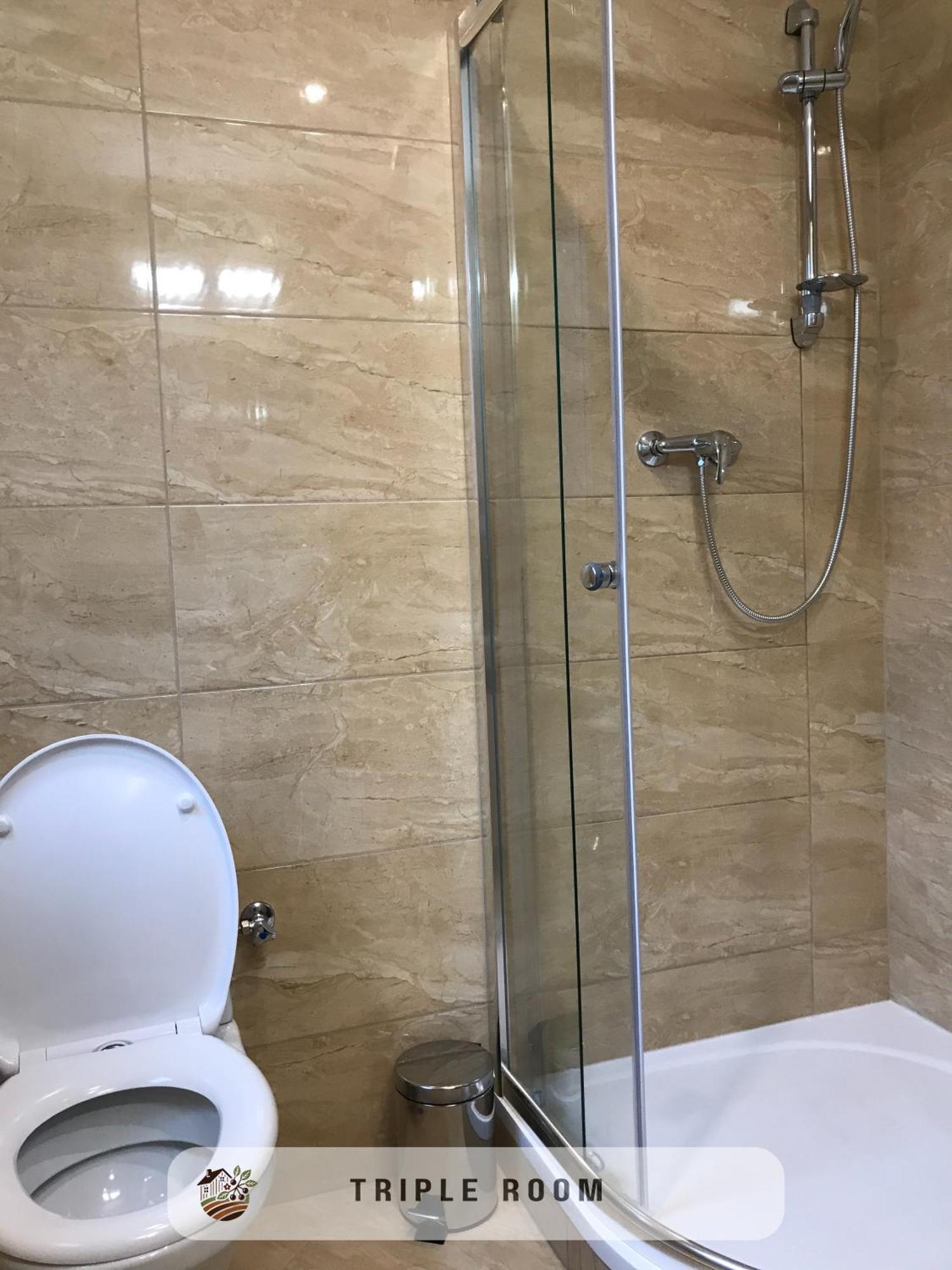 Apartmanovy Dom Visnove 外观 照片