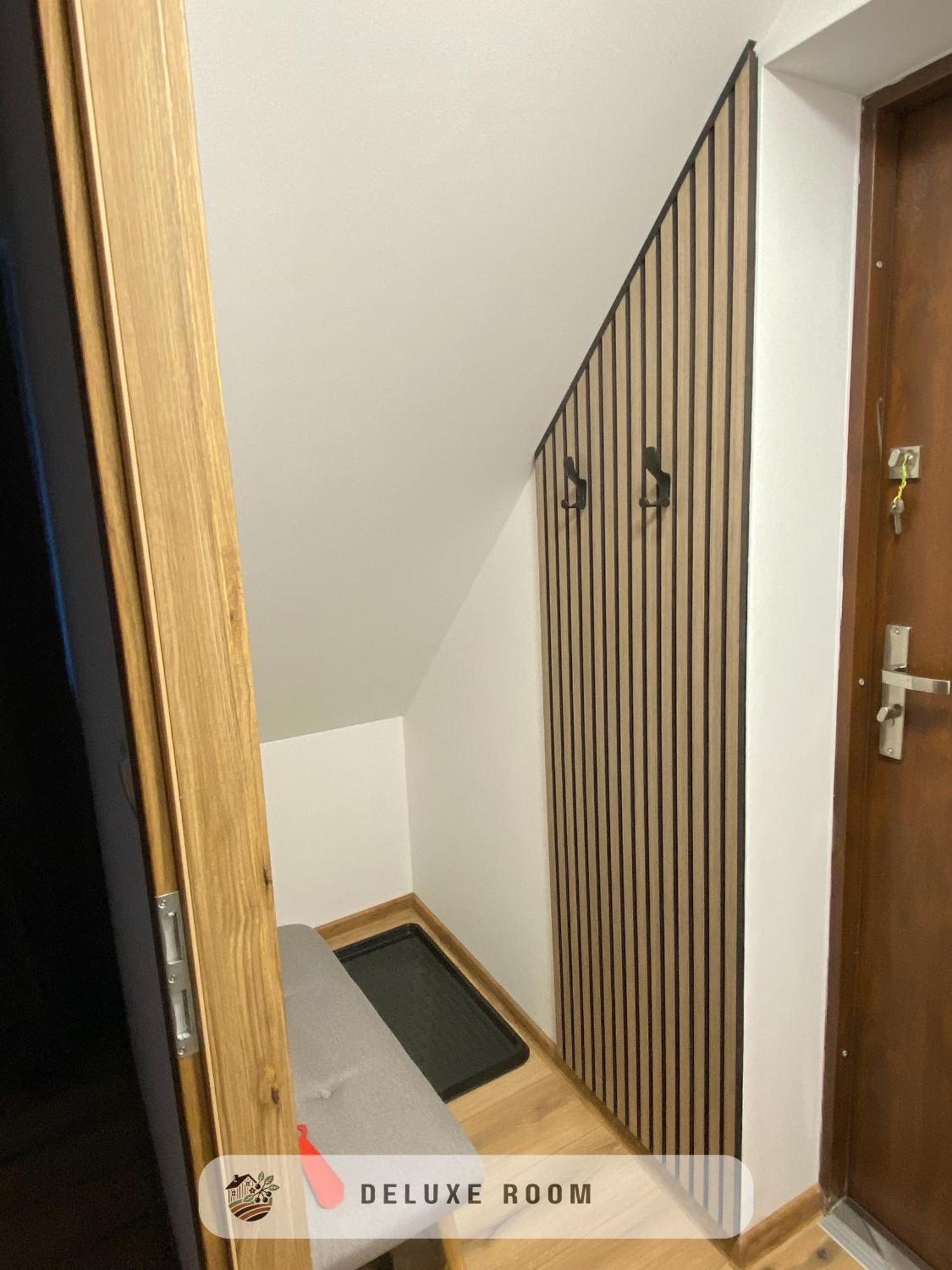 Apartmanovy Dom Visnove 外观 照片
