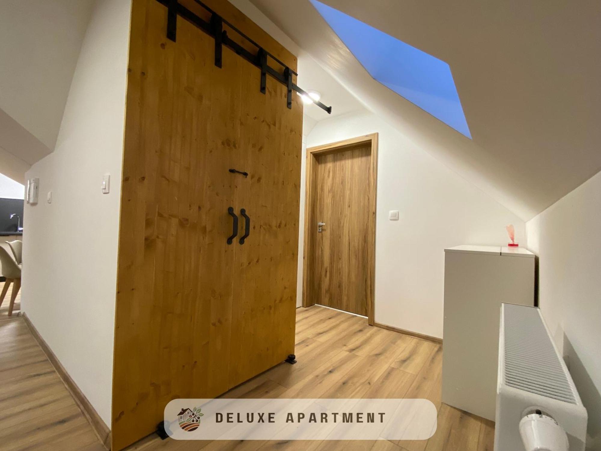 Apartmanovy Dom Visnove 外观 照片